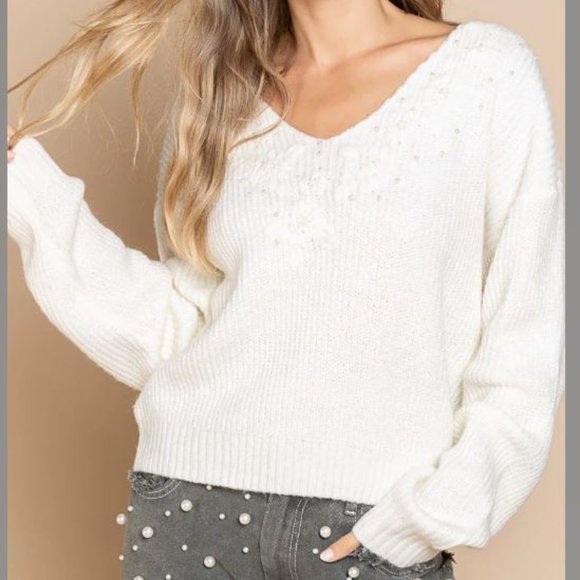 POL Ivory V-Neck Mohair Wool Sweater Embroidered with Pearl Bead Detail NEW - Picture 2 of 9